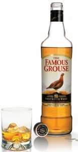 Botella de whisky Famous Grouse en su presentación estándar 